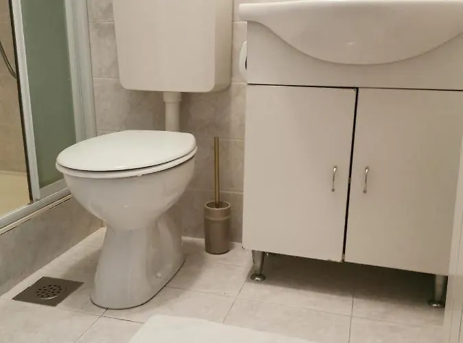 Prvi Red Do Mora Covic Apartamento Duće