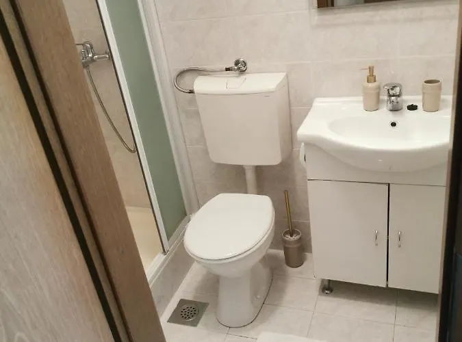 Apartman Prvi Red Do Mora Covic *